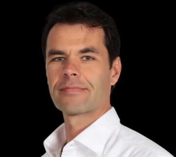 Liečenie stravou Ľudia prídu v hodine 12-ej, až keď lieky nezaberajú. Ján HUBINSKÝ