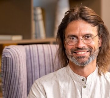 Všetci môžeme žiť v hojnosti a robiť to, čo chceme. Hovorí Leri Veleslav Švec Návod, ako aj vy môžete žiť v hojnosti a mať čo chcete.