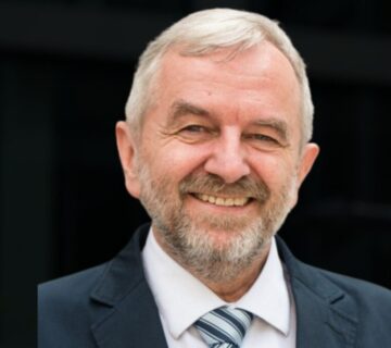 Závislosti vznikajú najmä v detstve! Väčšina závislostí vzniká v detstve. Či už ide o pitie, fajčenie, ale aj nadmerné jedenie.