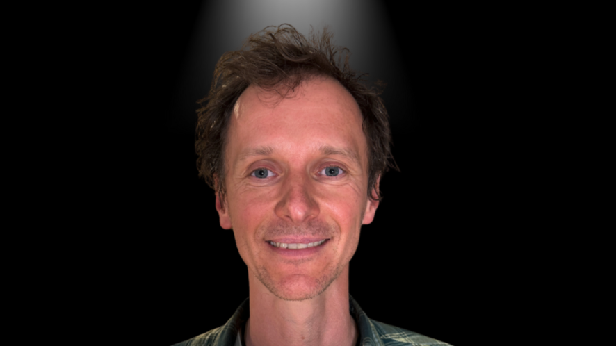 Život bez hypotéky Z Británie utiekli a ukazujú aj iným, ako postaviť dom za 30 000 EUR. Ako si správne želať