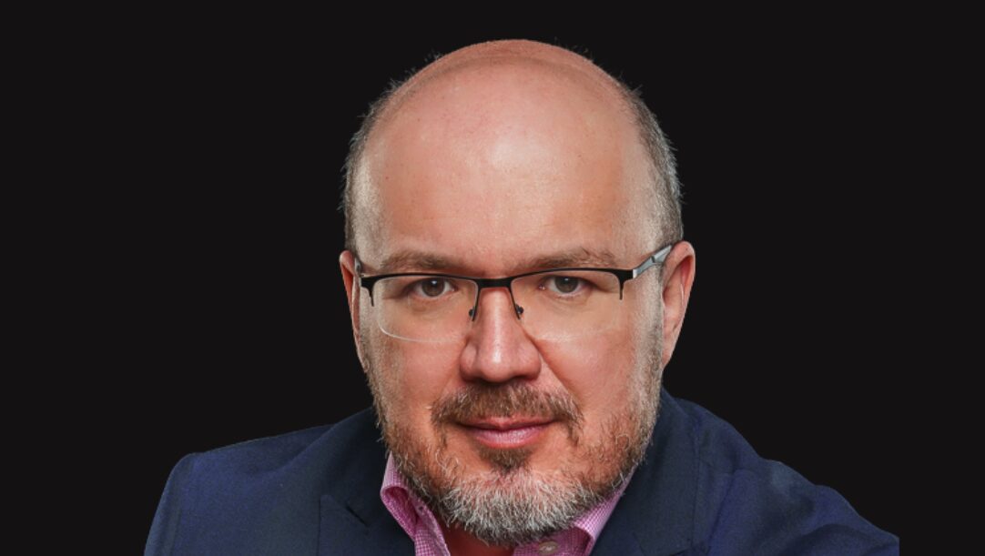 Kultúra zomiera  Ale niektorí z jej smrti žijú veľmi dobre  Kto kradne v kultúre Systém, ktorý sa budoval desať rokov  Anton Bitner