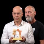 Kosti nebolia, až kým nepríde zlomenina  Prečo riešiť osteoporózu včas  Tichý zlodej kostí, osteoporóza  MUDr  Juraj Štekláč a Róbert Jung